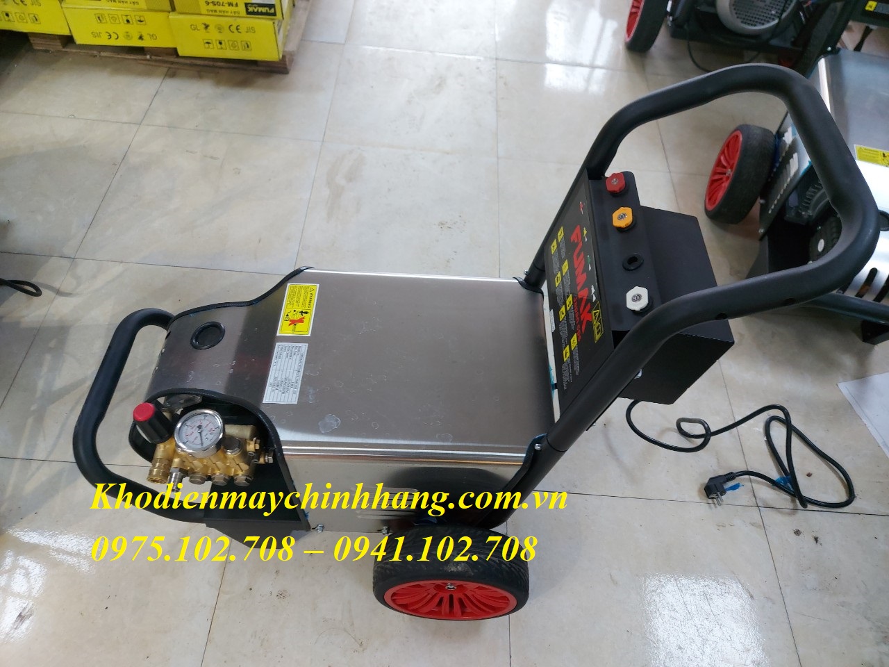 Máy Rửa Xe Áp Lực Cao Fumak F-4500 (220V)